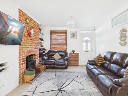 3 bedroom Terraced House for sale in Southend Road, Basingstoke, RG21