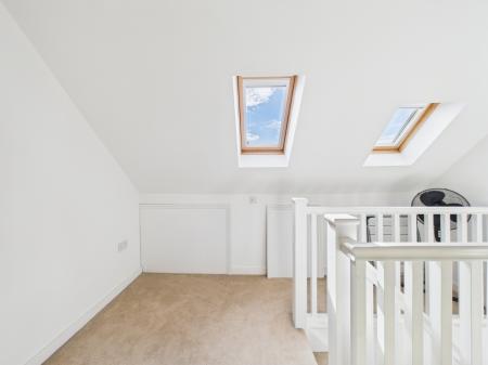 3 bedroom Terraced House for sale in Southend Road, Basingstoke, RG21