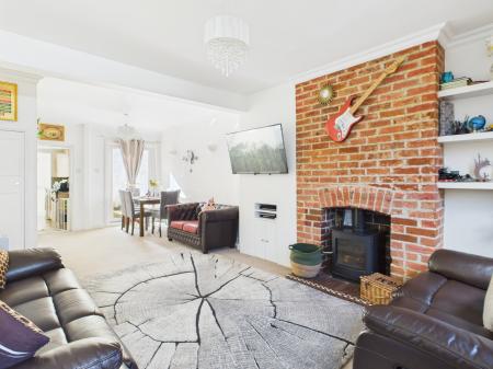3 bedroom Terraced House for sale in Southend Road, Basingstoke, RG21