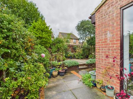 2 bedroom Terraced House for sale in Southlands, Chineham, Basingstoke, RG24