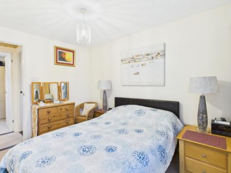 2 bedroom Terraced House for sale in Southlands, Chineham, Basingstoke, RG24