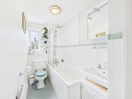 2 bedroom Terraced House for sale in Southlands, Chineham, Basingstoke, RG24