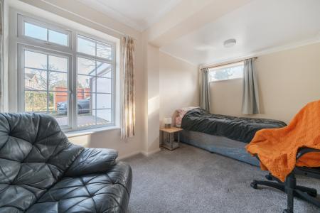 5 bedroom Detached house for sale in St Michaels Close, North Waltham, RG25