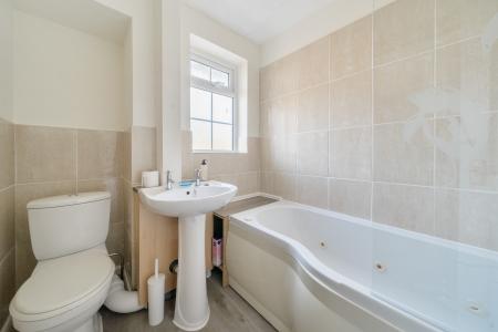 5 bedroom Detached house for sale in St Michaels Close, North Waltham, RG25