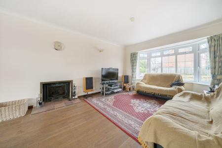 5 bedroom Detached house for sale in St Michaels Close, North Waltham, RG25