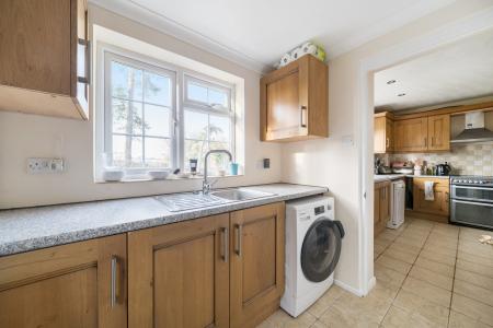 5 bedroom Detached house for sale in St Michaels Close, North Waltham, RG25