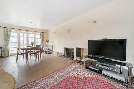 5 bedroom Detached house for sale in St Michaels Close, North Waltham, RG25