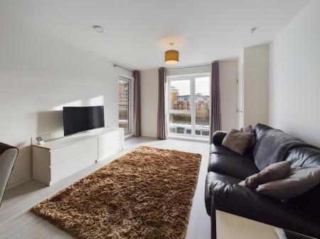 1 bedroom Flat for sale in Strong Drive, Chapel Gate, Basingstoke, RG21