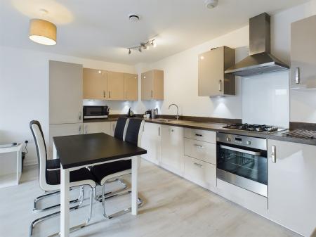 1 bedroom Flat for sale in Strong Drive, Chapel Gate, Basingstoke, RG21