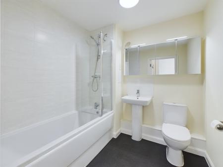 1 bedroom Flat for sale in Strong Drive, Chapel Gate, Basingstoke, RG21