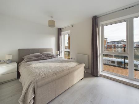 1 bedroom Flat for sale in Strong Drive, Chapel Gate, Basingstoke, RG21