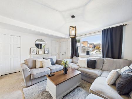 3 bedroom Terraced House for sale in Taverner Close, Basingstoke, RG21