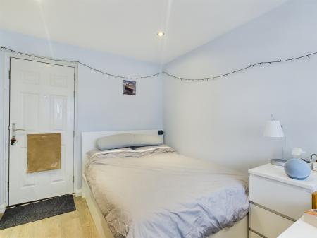 1 bedroom Flat for sale in Tewkesbury Close, Popley, Basingstoke, RG24