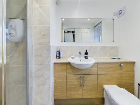 1 bedroom Flat for sale in Tewkesbury Close, Popley, Basingstoke, RG24