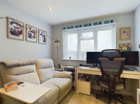 1 bedroom Flat for sale in Tewkesbury Close, Popley, Basingstoke, RG24