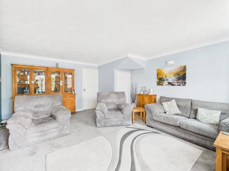 3 bedroom Detached house for sale in The Woodlands, Chineham, Basingstoke, RG24