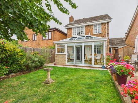 3 bedroom Detached house for sale in The Woodlands, Chineham, Basingstoke, RG24