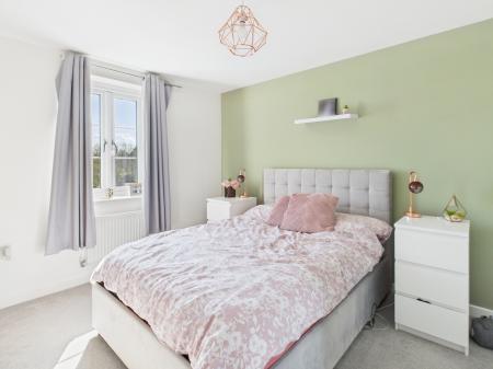 3 bedroom Detached house for sale in Tubb Way, Marnel Park, Basingstoke, RG24