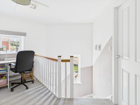 3 bedroom Detached house for sale in Tubb Way, Marnel Park, Basingstoke, RG24