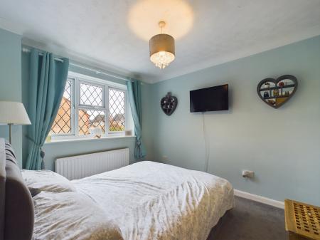 3 bedroom Terraced House for sale in Upronfield Close, Hatch Warren, Basingstoke, RG22