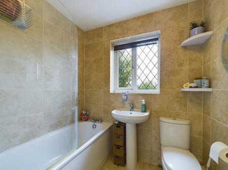 3 bedroom Terraced House for sale in Upronfield Close, Hatch Warren, Basingstoke, RG22