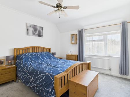 3 bedroom Semi-detached house for sale in Warton Road, South View, Basingstoke, RG21