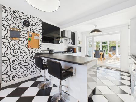 3 bedroom Semi-detached house for sale in Warton Road, South View, Basingstoke, RG21