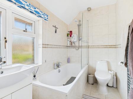 3 bedroom Semi-detached house for sale in Warton Road, South View, Basingstoke, RG21