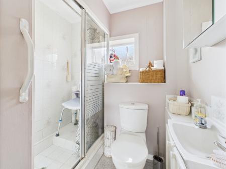 3 bedroom House for sale in Warwick Road, Basingstoke, RG23