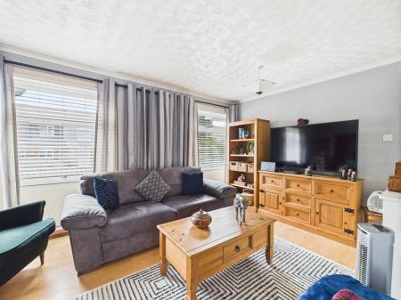 3 bedroom House for sale in Warwick Road, Basingstoke, RG23