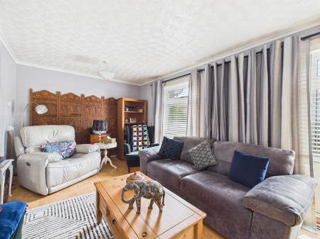 3 bedroom House for sale in Warwick Road, Basingstoke, RG23