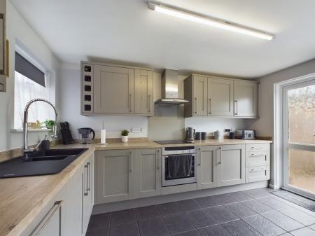 3 bedroom Terraced House for sale in Wilmott Way, Winklebury, Basingstoke, RG23