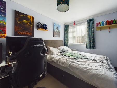 3 bedroom Terraced House for sale in Wilmott Way, Winklebury, Basingstoke, RG23