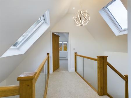 4 bedroom Detached house for sale in Winchester Road, Basingstoke, RG21