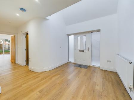 4 bedroom Detached house for sale in Winchester Road, Basingstoke, RG21