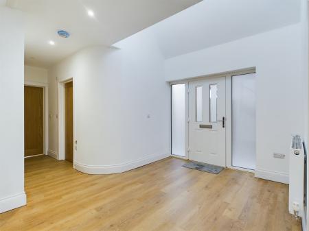 4 bedroom Detached house for sale in Winchester Road, Basingstoke, RG21