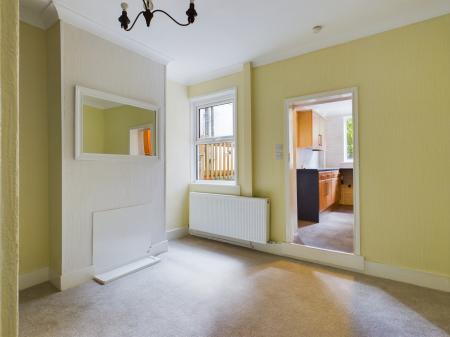 2 bedroom Terraced House for sale in Winchester Road, Basingstoke, RG21