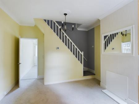 2 bedroom Terraced House for sale in Winchester Road, Basingstoke, RG21