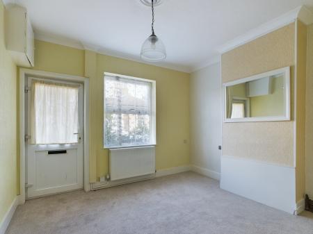 2 bedroom Terraced House for sale in Winchester Road, Basingstoke, RG21