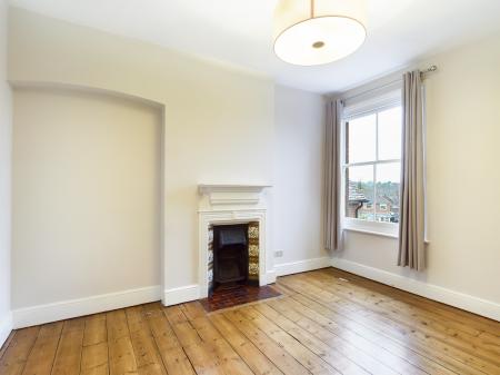 5 bedroom Semi-detached house for sale in Worting Road, Basingstoke, RG21