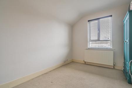 3 bedroom End of terrace house for sale in Worting Road, Basingstoke, RG21