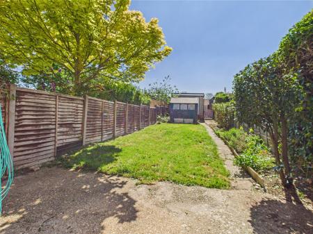 3 bedroom End of terrace house for sale in Worting Road, Basingstoke, RG21