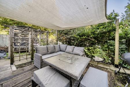 4 bedroom Semi-detached house for sale in Worting Road, Basingstoke, RG22