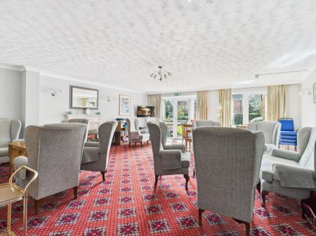 1 bedroom Retirement property for sale in Hillstead Court, Basingstoke, RG21