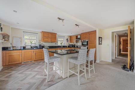 2 bedroom Apartment for sale in Shawford Road, Winchester, SO21