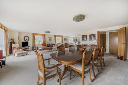 2 bedroom Apartment for sale in Shawford Road, Winchester, SO21