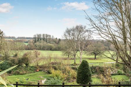 2 bedroom Apartment for sale in Shawford Road, Winchester, SO21