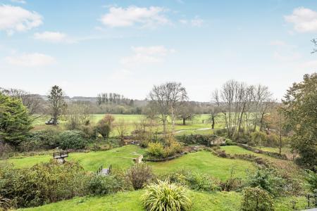 2 bedroom Apartment for sale in Shawford Road, Winchester, SO21