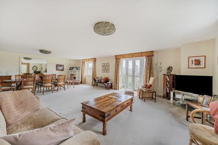 2 bedroom Apartment for sale in Shawford Road, Winchester, SO21