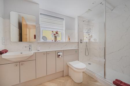 2 bedroom Apartment for sale in Shawford Road, Winchester, SO21